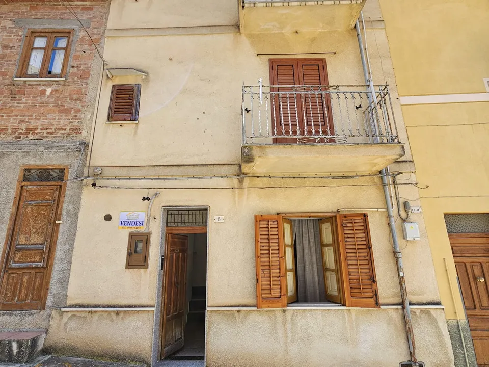 Landsbyhus i Collesano, Palermo - bilde 1